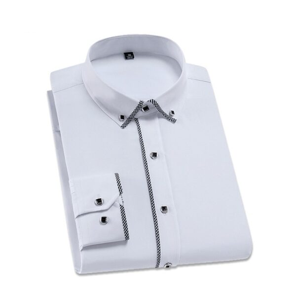 Chemise blanche à manches longues mode 2023