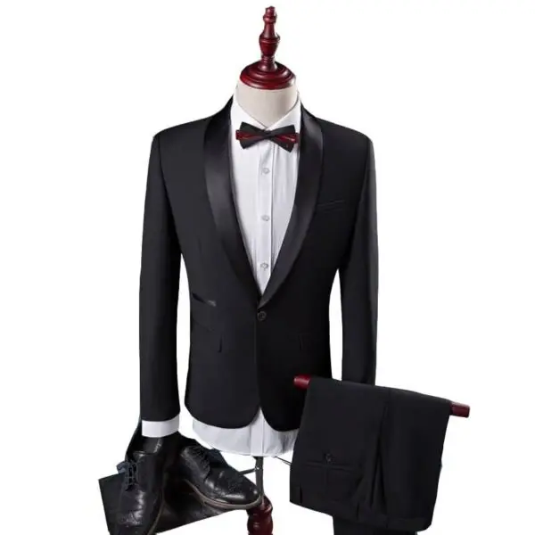 Costume noir homme tendance 2024