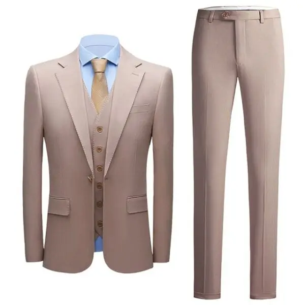 Costume 3 pièces mariage mode 2024